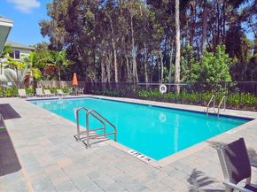 1363 NW 208th Ter, Miami Gardens FL 33169