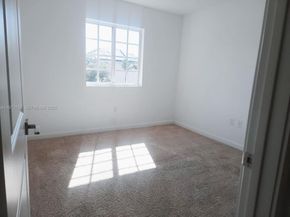 1363 NW 208th Ter, Miami Gardens FL 33169