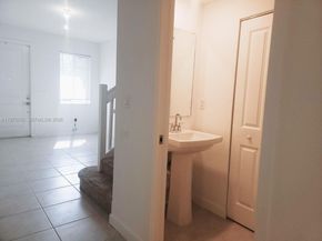 1363 NW 208th Ter, Miami Gardens FL 33169