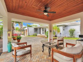 900 Tyler St, Hollywood FL 33019