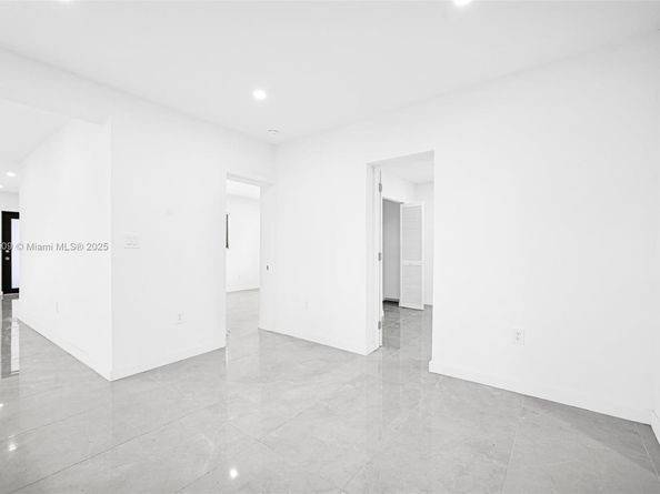 8280 NW 5th Ave, Miami FL 33150