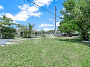 8280 NW 5th Ave, Miami FL 33150