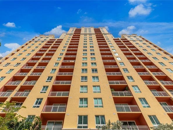 7350 SW 89th St 1103S, Miami FL 33156