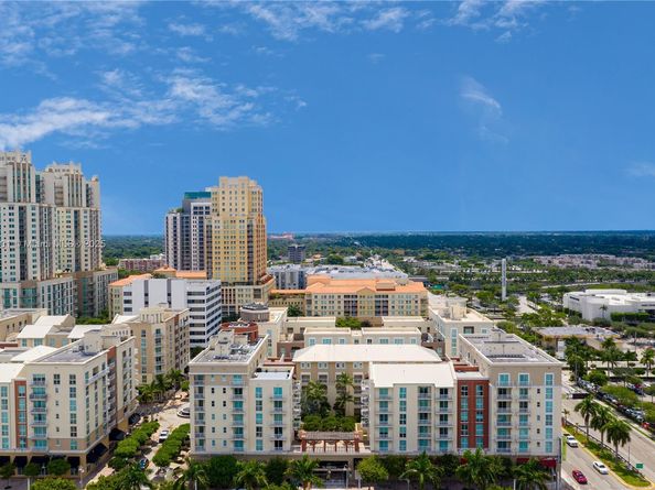 7350 SW 89th St 1103S, Miami FL 33156
