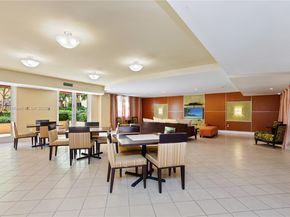 7350 SW 89th St 1103S, Miami FL 33156