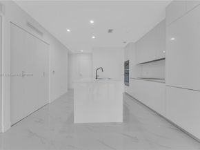 700 NE 24th St 4402, Miami FL 33137