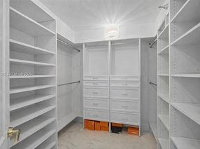 3500 Mystic Pointe Dr 2908, Aventura FL 33180