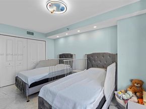 3500 Mystic Pointe Dr 2908, Aventura FL 33180