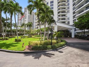 3500 Mystic Pointe Dr 2908, Aventura FL 33180