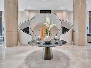 3500 Mystic Pointe Dr 2908, Aventura FL 33180