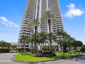 3500 Mystic Pointe Dr 2908, Aventura FL 33180