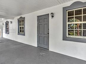 936 NE 132nd St, North Miami FL 33161