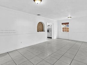 936 NE 132nd St, North Miami FL 33161