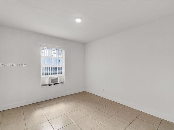 7525 NE Miami Ct, Miami FL 33138