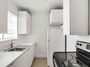 7525 NE Miami Ct, Miami FL 33138