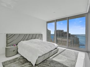 300 Biscayne Boulevard Way 3304C, Miami FL 33131