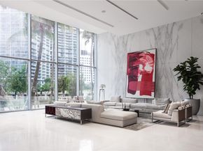 300 Biscayne Boulevard Way 3304C, Miami FL 33131