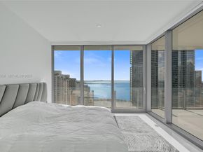 300 Biscayne Boulevard Way 3304C, Miami FL 33131