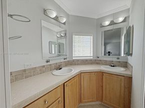2863 SW 58th Mnr, Dania Beach FL 33312