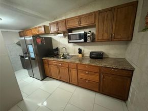 1943 NW 72nd St, Miami FL 33147