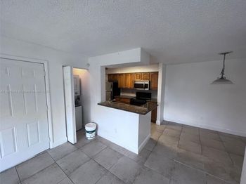 1263 SW 46th Ave