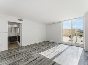 2000 NE 135th St PH, North Miami FL 33181