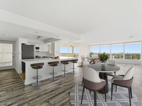 2000 NE 135th St PH, North Miami FL 33181