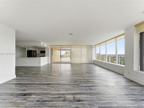 2000 NE 135th St PH, North Miami FL 33181