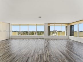 2000 NE 135th St PH, North Miami FL 33181