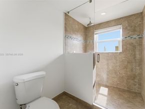 2000 NE 135th St PH, North Miami FL 33181