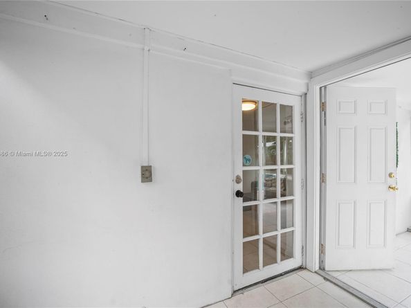 614 NE 10th Ave, Fort Lauderdale FL 33304