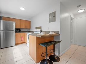 614 NE 10th Ave, Fort Lauderdale FL 33304