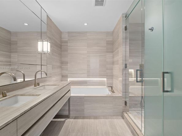 18975 Collins Ave 404, Sunny Isles Beach FL 33160