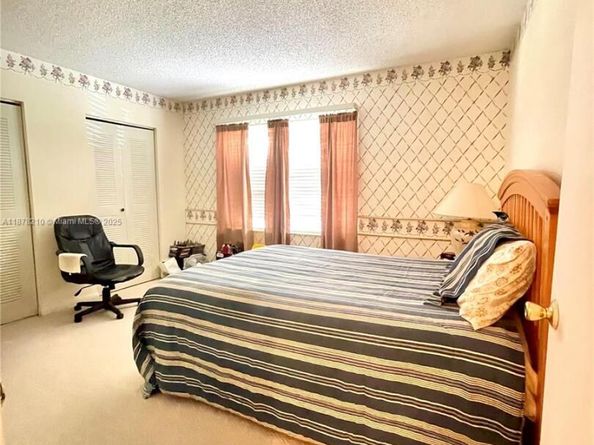 1101 NW 162nd Ave, Pembroke Pines FL 33028