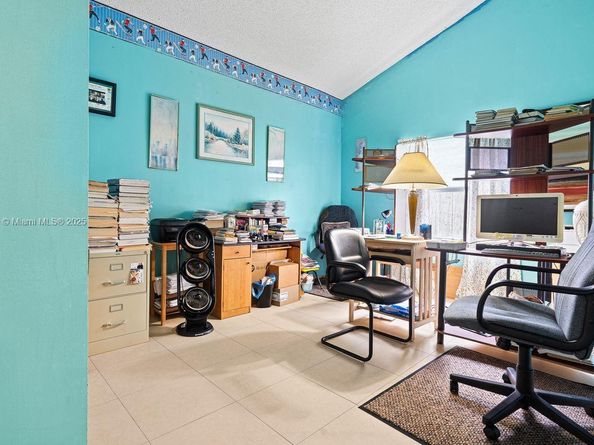 1101 NW 162nd Ave, Pembroke Pines FL 33028