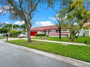 1101 NW 162nd Ave, Pembroke Pines FL 33028