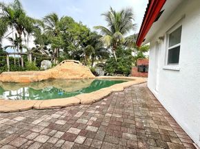1101 NW 162nd Ave, Pembroke Pines FL 33028
