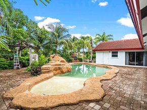 1101 NW 162nd Ave, Pembroke Pines FL 33028
