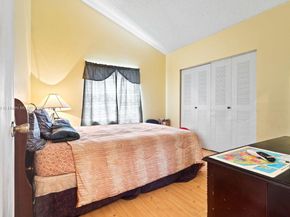 1101 NW 162nd Ave, Pembroke Pines FL 33028