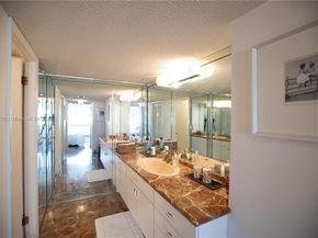 6039 Collins Ave 1728, Miami Beach FL 33140