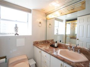 6039 Collins Ave 1728, Miami Beach FL 33140