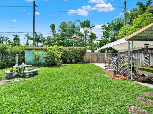 1214 Polk St, Hollywood FL 33019