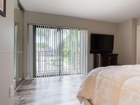 7124 71st Way, West Palm Beach FL 33407