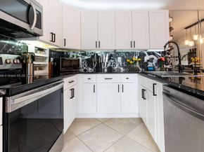 7124 71st Way, West Palm Beach FL 33407