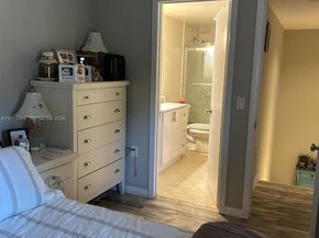 7124 71st Way, West Palm Beach FL 33407