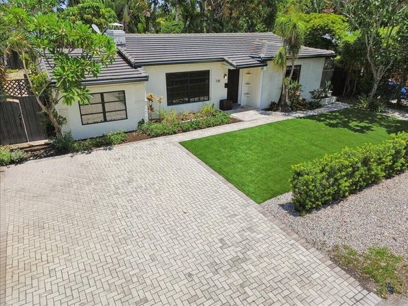 738 NE 16TH Avenue, Fort Lauderdale FL 33304