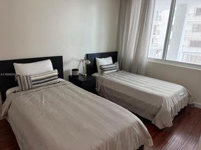 5401 Collins Ave 107, Miami Beach FL 33140