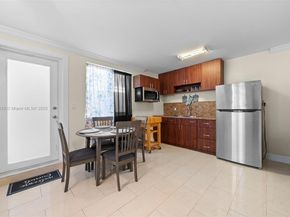 1271 NW 87th St, Miami FL 33147