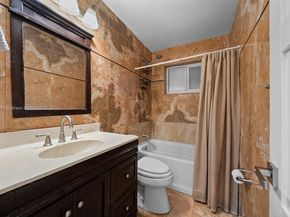 1271 NW 87th St, Miami FL 33147