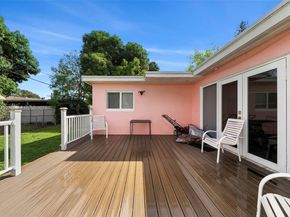 1271 NW 87th St, Miami FL 33147